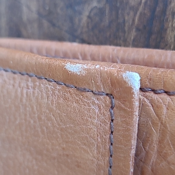 Vintage Good Goods Tri-Fold Leather Portfolio with Belt Closure Men Women Unisex - Picture 11 of 13